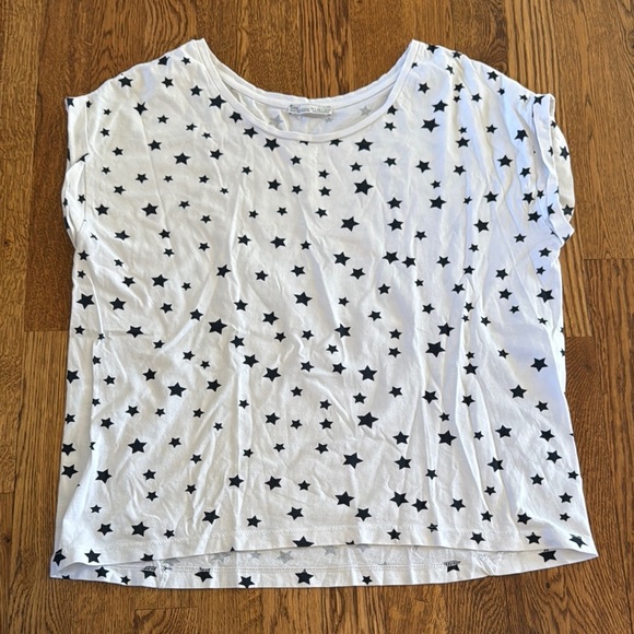 Zara Women’s White and Black Star Print T-Shirt Size Small - Picture 1 of 6